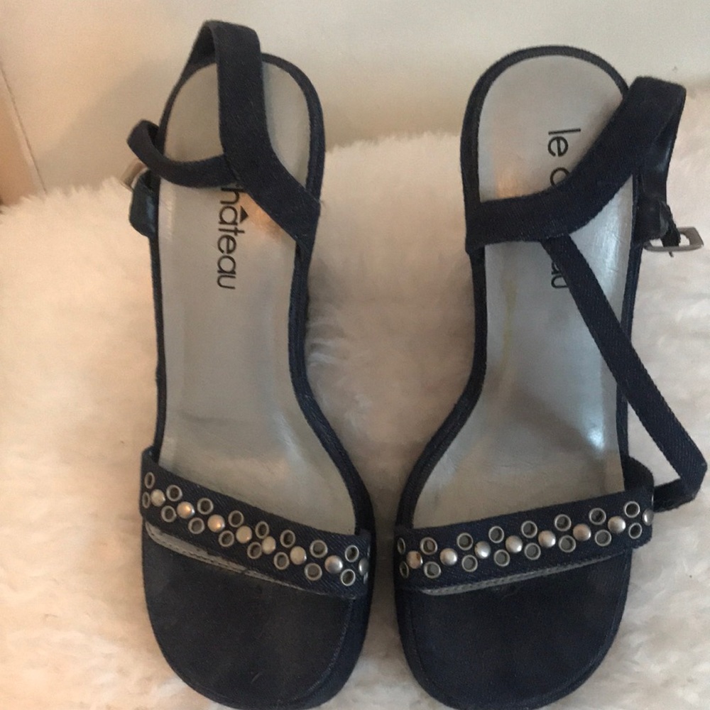 Sandles